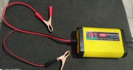 12 V